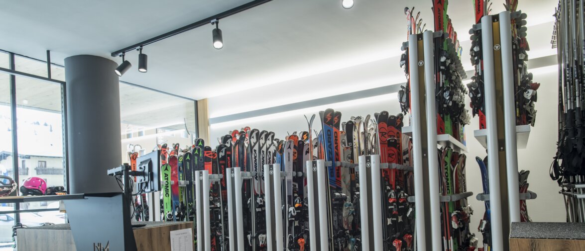 Neue Shop Beleuchtung bei Noleggio by Maestri